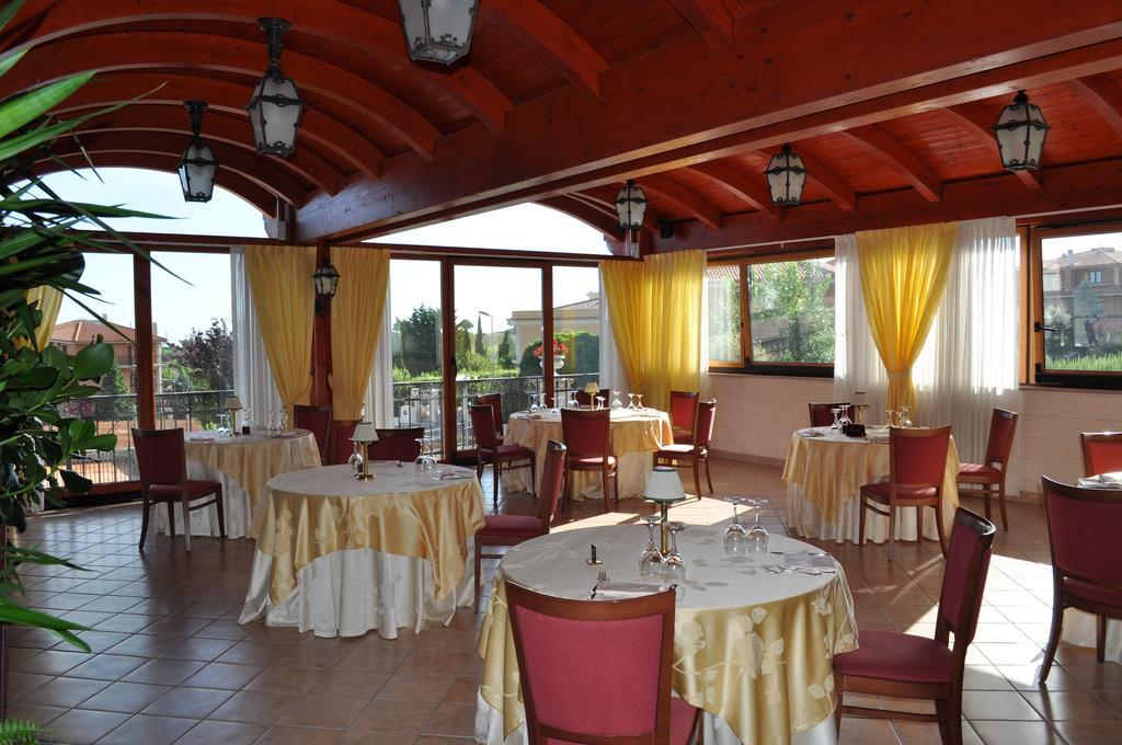 Hotel Ristorante Rossemi Сан-Джованні-Ротондо Екстер'єр фото