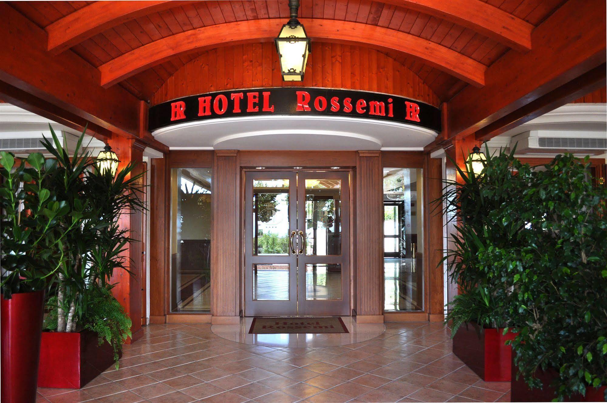 Hotel Ristorante Rossemi Сан-Джованні-Ротондо Екстер'єр фото